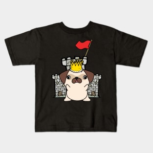 Funny pug is the king of the castle Kids T-Shirt